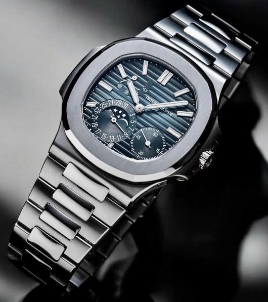 Patek Philippe Nautilus 5712